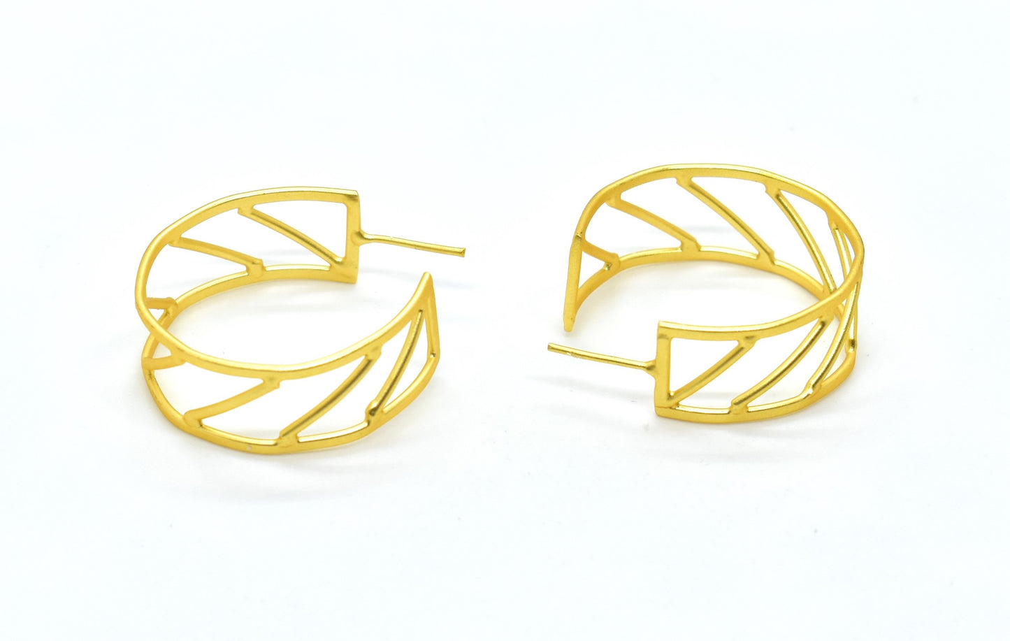 Geomatric design fusion earings | Golden | Screw Type