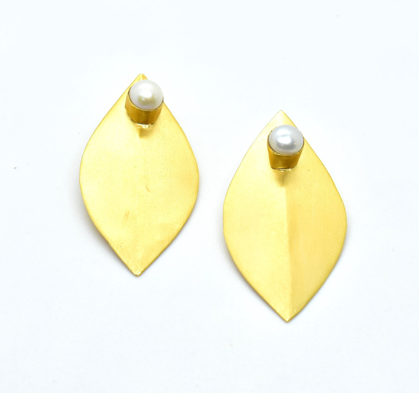 Geomatric design fusion earings | Golden | Screw Type