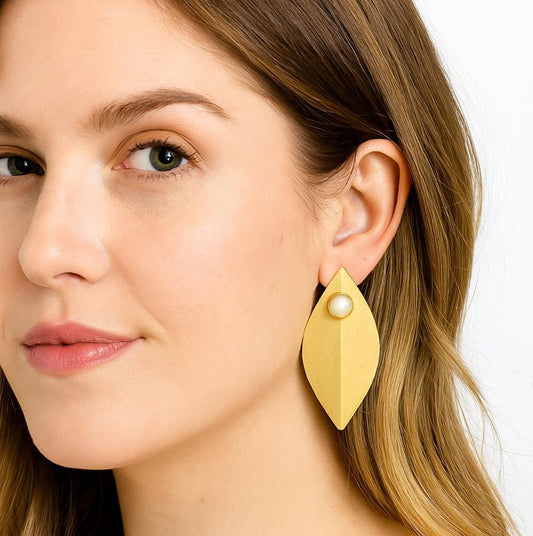 Geomatric design fusion earings | Golden | Screw Type